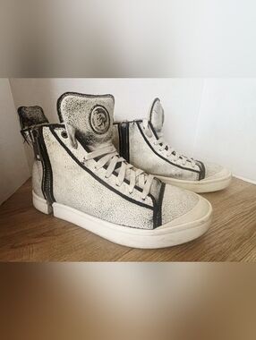 Diesel Zip-Round S-Nentish Men’s Leather Lifestyle High-Top Sneakers Size 9